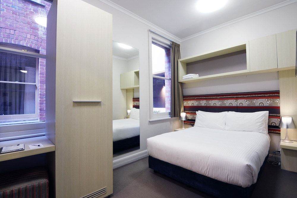 undefined Best Western Melbourne City 5