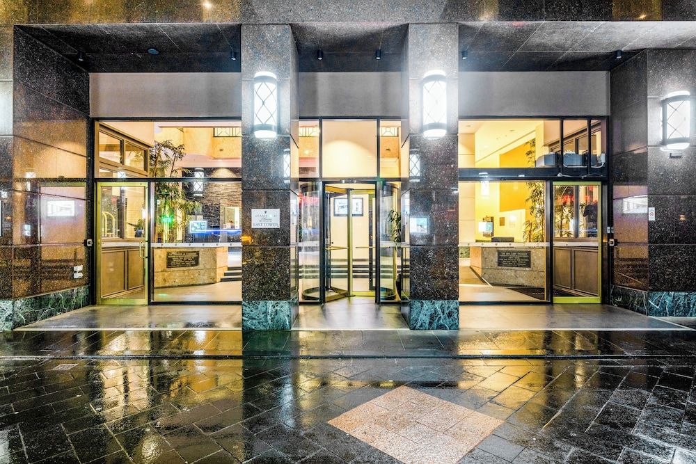 undefined Stamford Plaza Melbourne 7