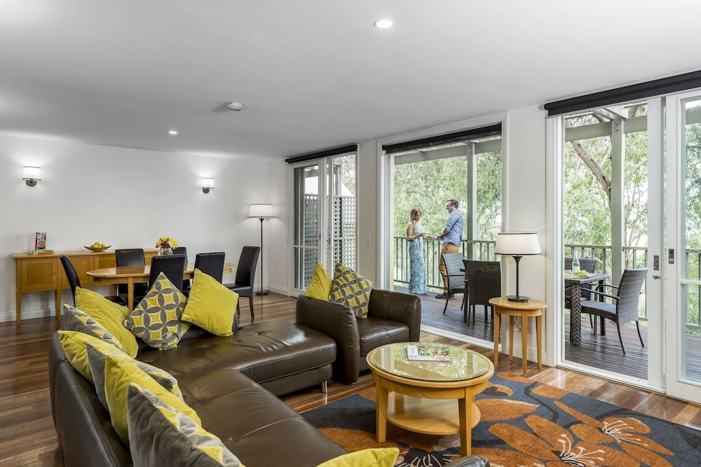 Oaks Cypress Lakes Resort 3 Bedroom Villa 8