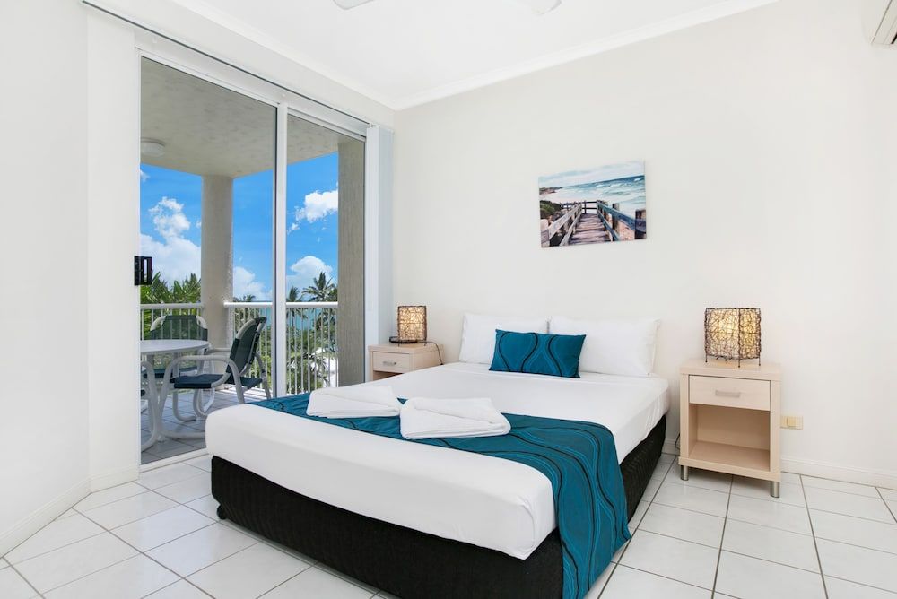 Standard Apartment, 2 Bedrooms, Ocean View (Access between addresses is limited)