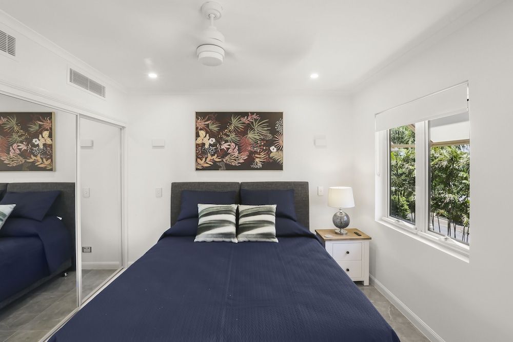 Two-Bedroom Deluxe Beachfront Apartment