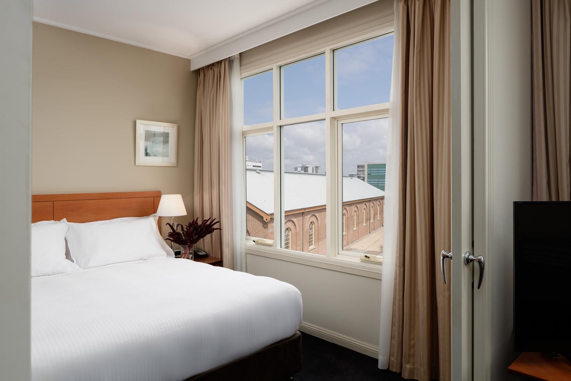 King Suite with City View