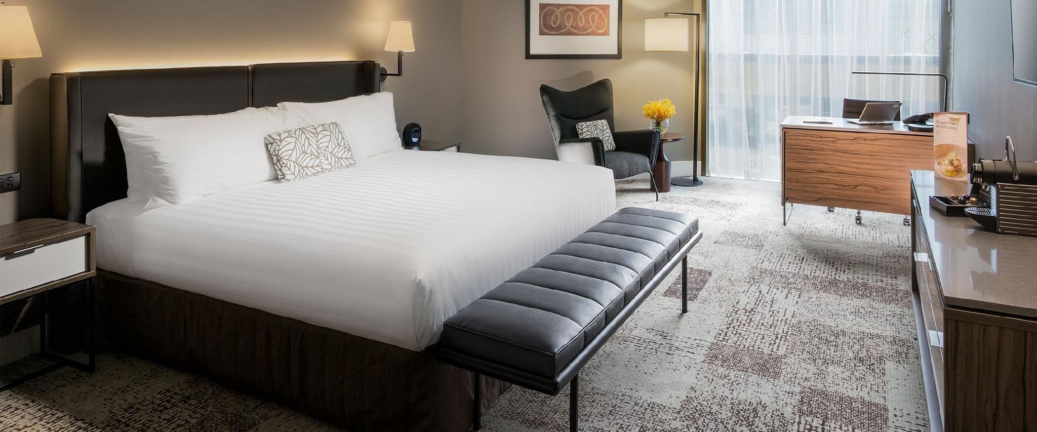 PARKROYAL Parramatta Premier Corner King Room