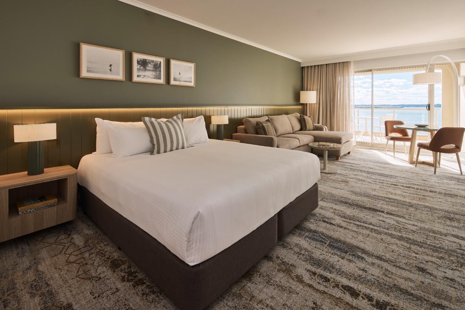 Rydges Port Macquarie Deluxe King Room