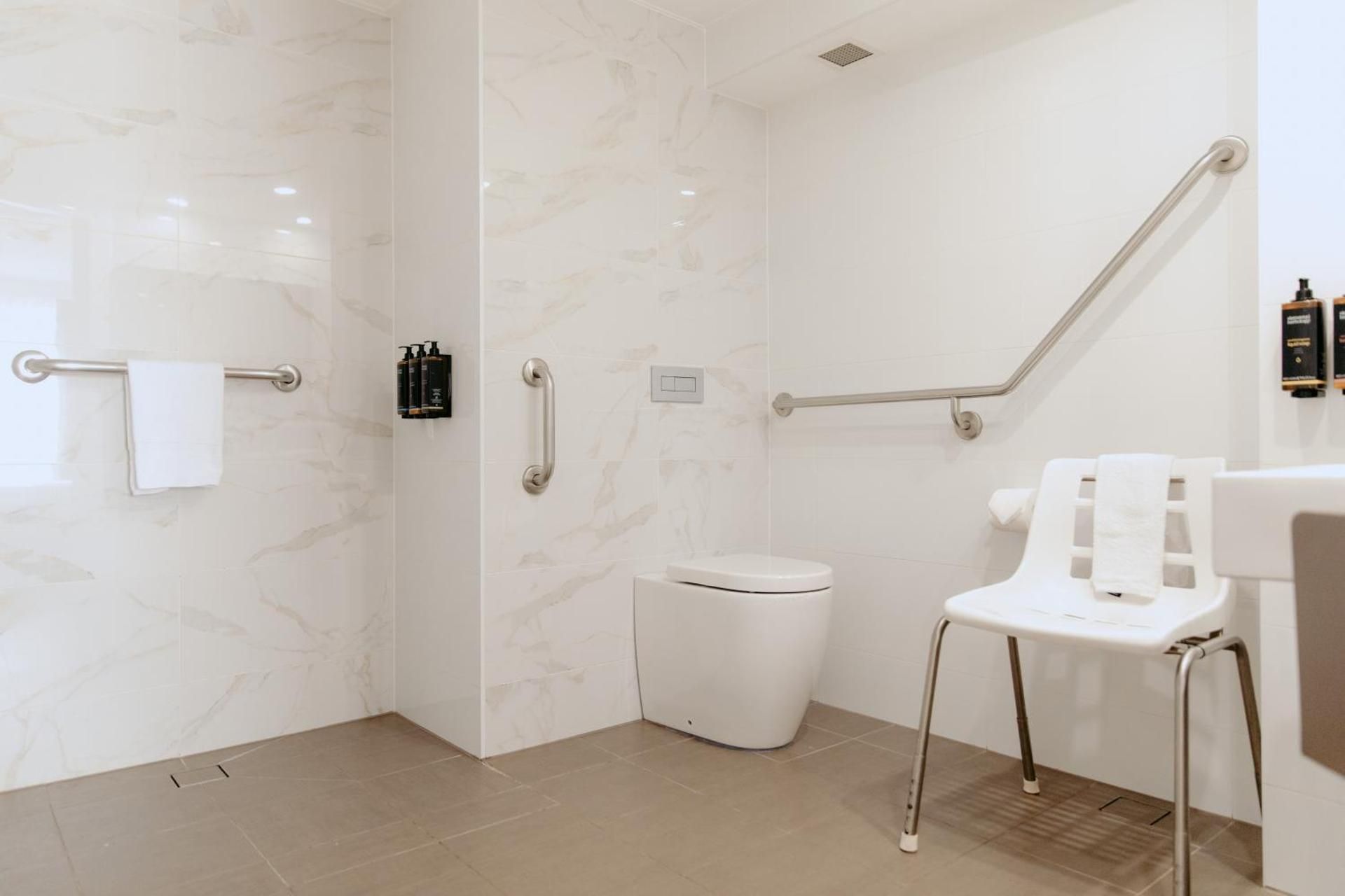 Accessible Classic King Room