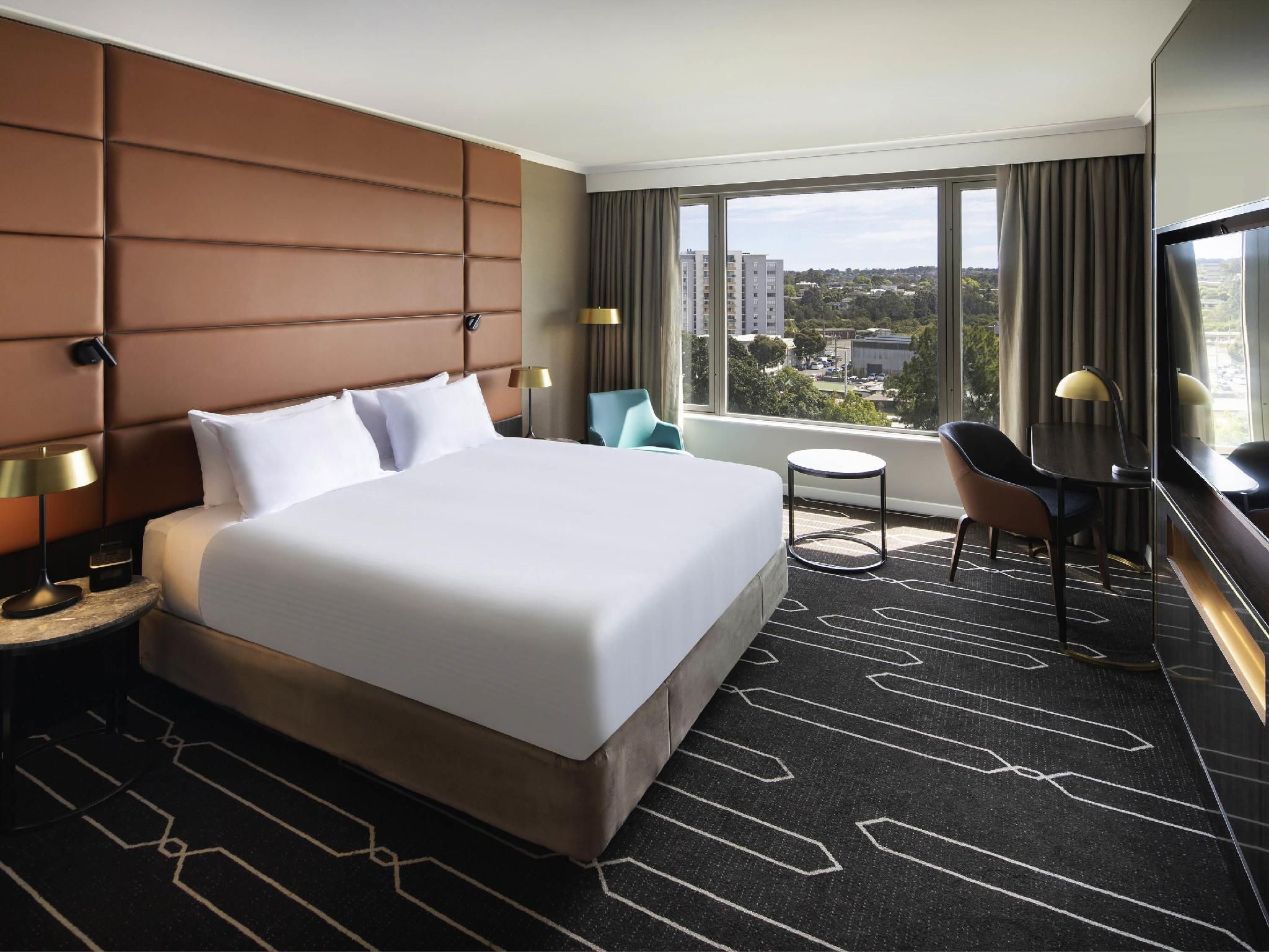 Superior King Room