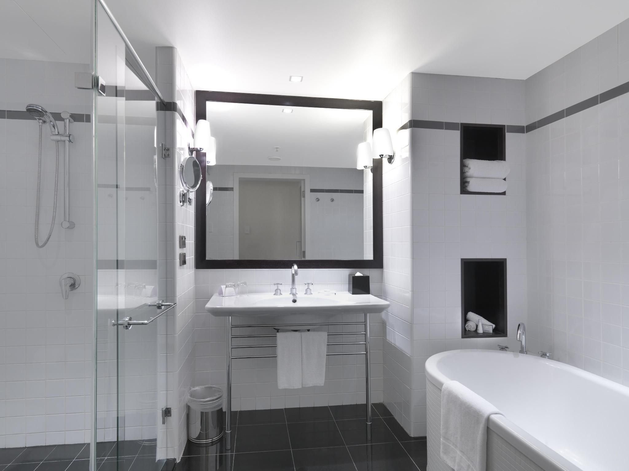 Jamison Club King Room