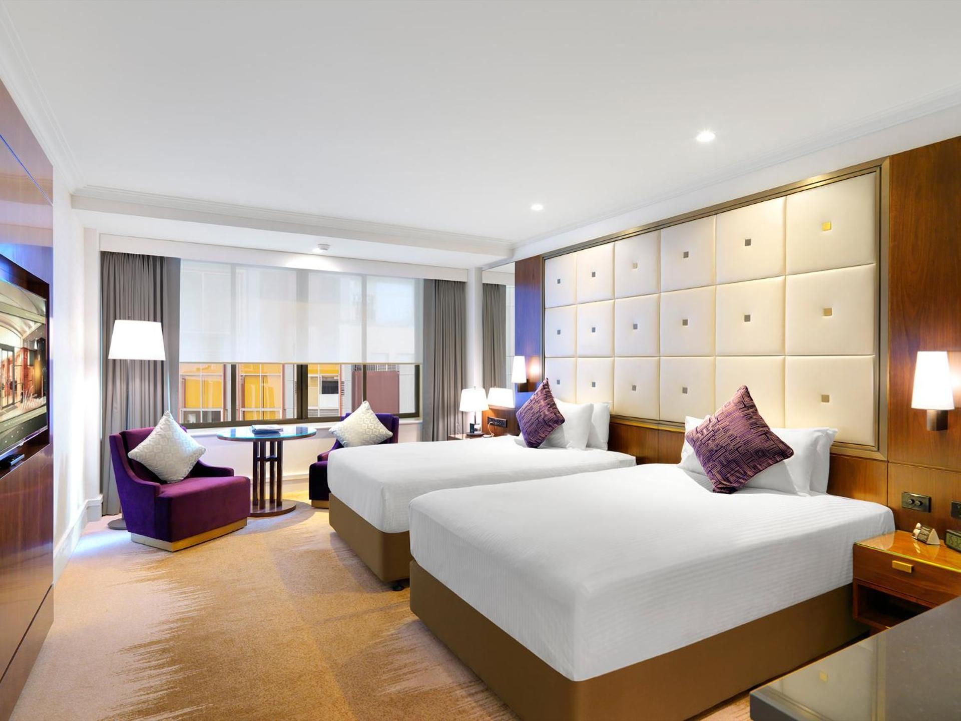 Deluxe Twin Room with Club Lounge Access