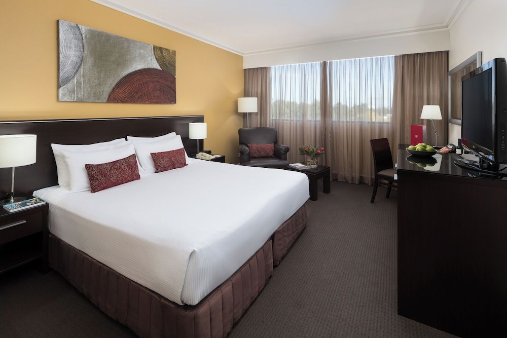 Standard Room, 1 King Bed