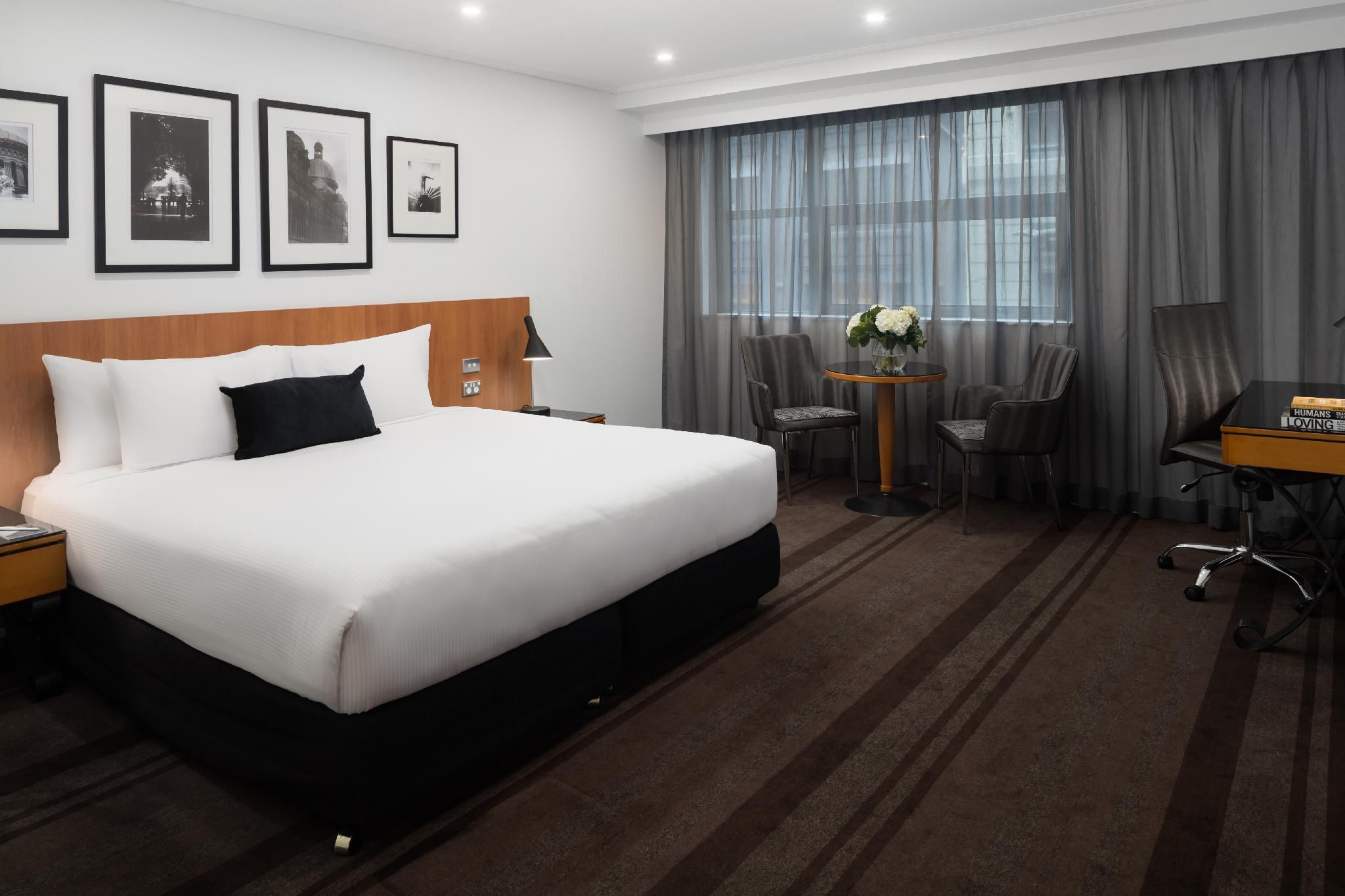 undefined Rydges World Square 4
