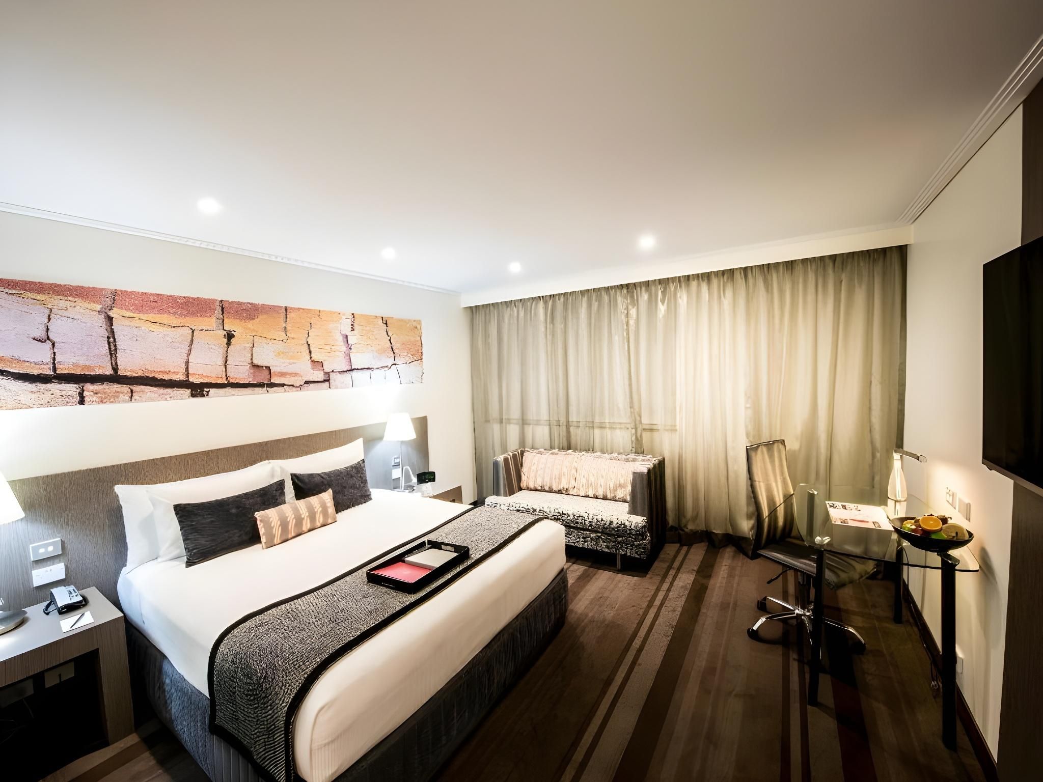 undefined Rydges World Square 8