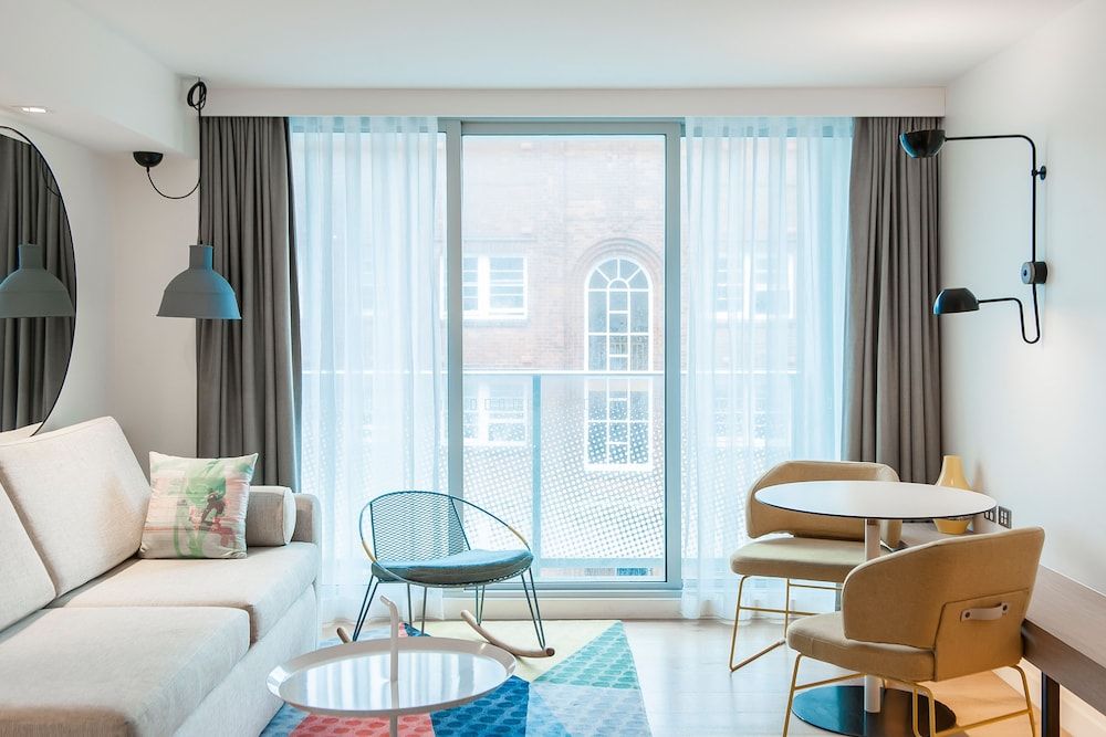 QT Bondi Deluxe Studio, 1 King Bed 4