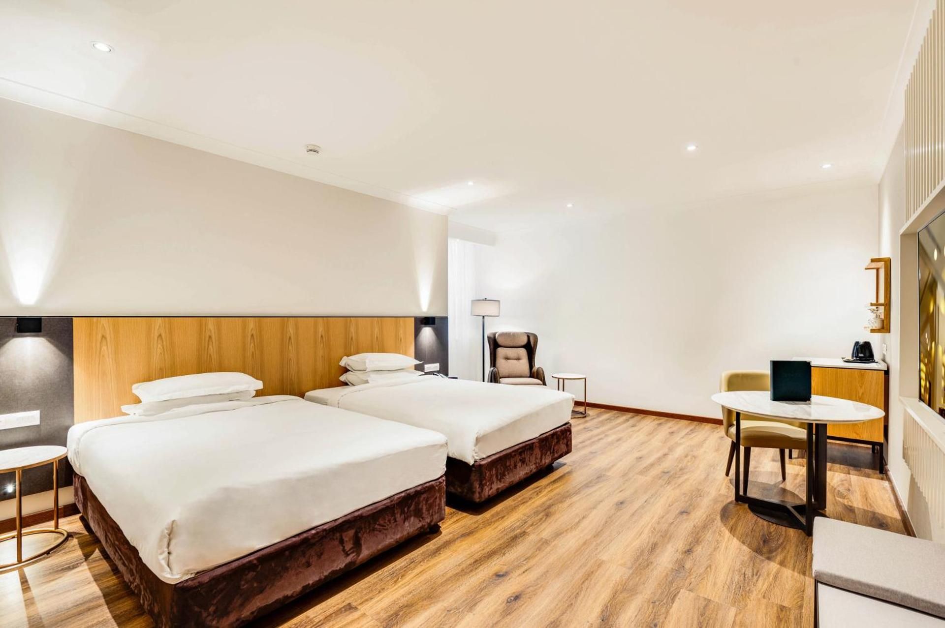 undefined The Grace Hotel 5