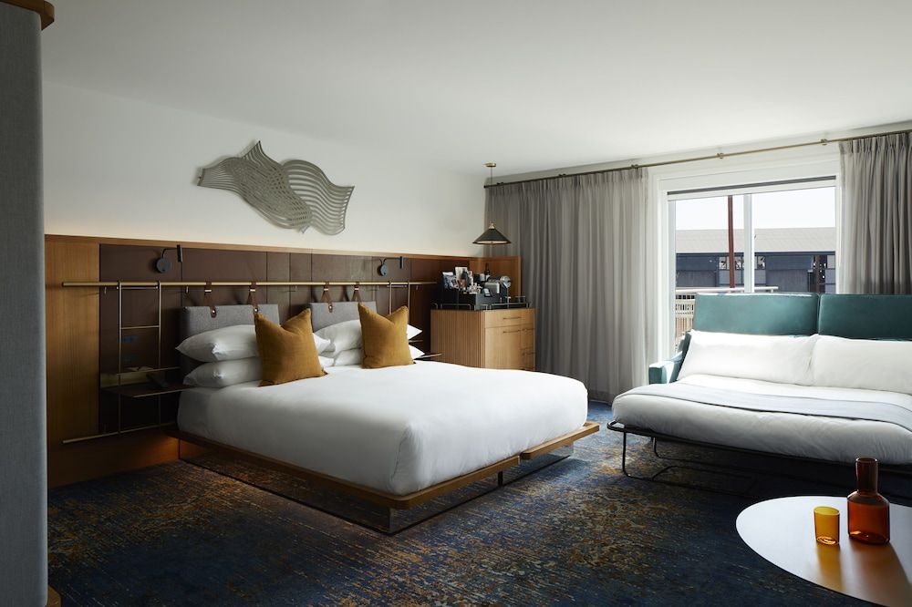 Room, 1 King Bed with Sofa bed