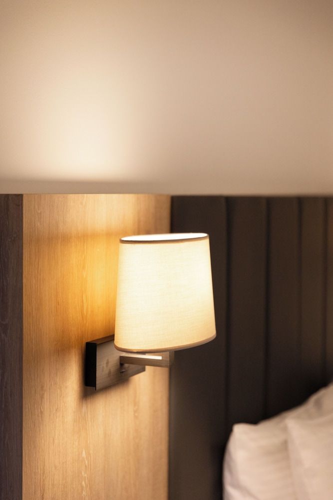 Hotel Grand Chancellor Brisbane Deluxe King Room 17