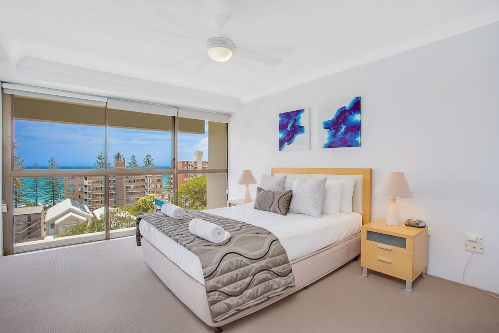 Day Time Explorer - Two-Bedroom Ocean View Apt