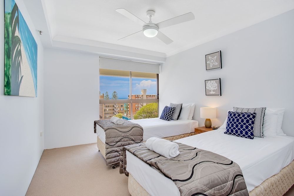 Day Time Explorer - Two-Bedroom Ocean View Apt