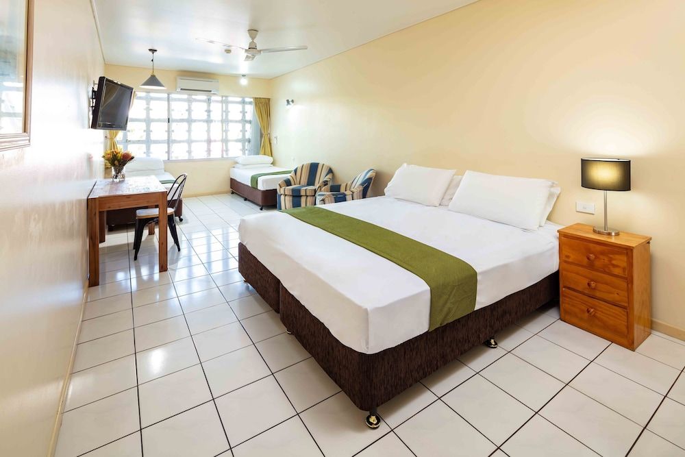 undefined Hides Hotel Cairns 3