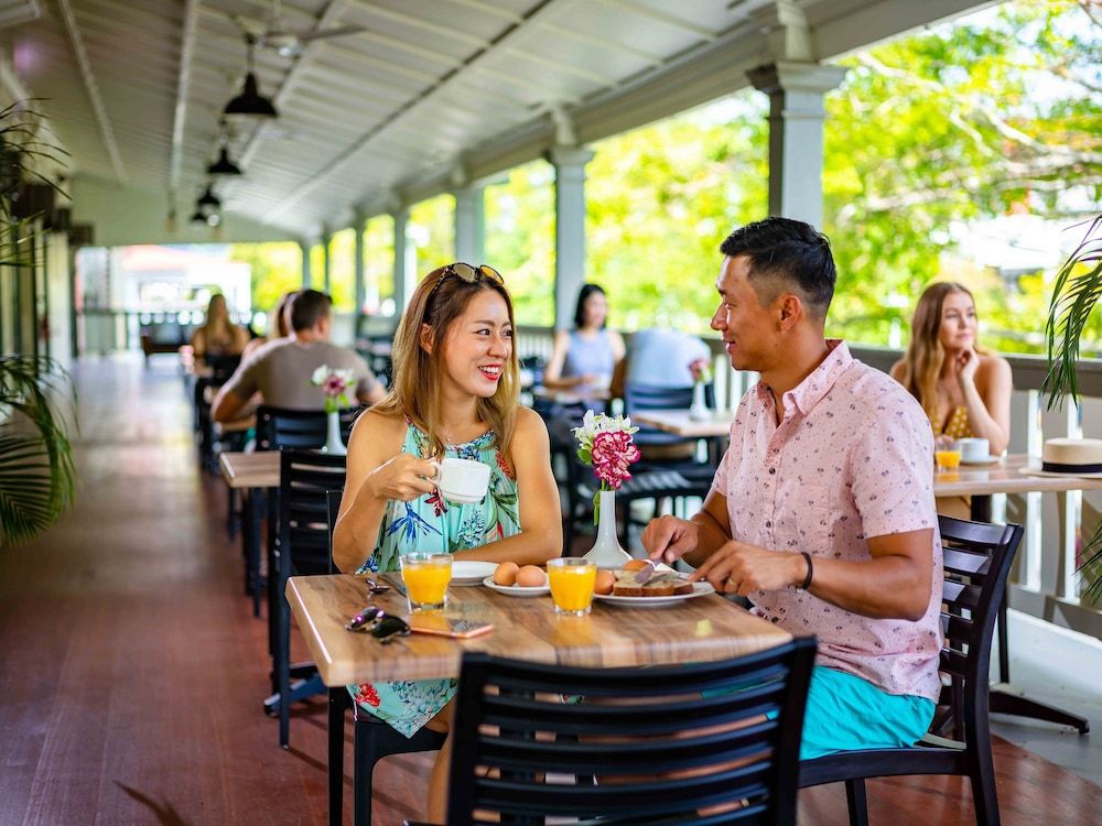 undefined Hides Hotel Cairns 8