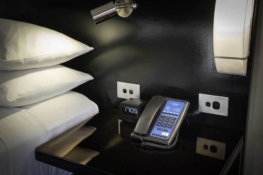 Hilton Cairns King Hilton Guest Room 10