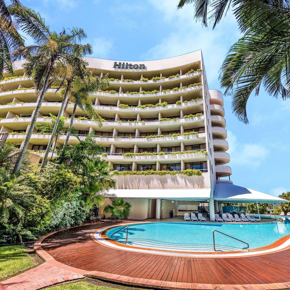 undefined Hilton Cairns 3