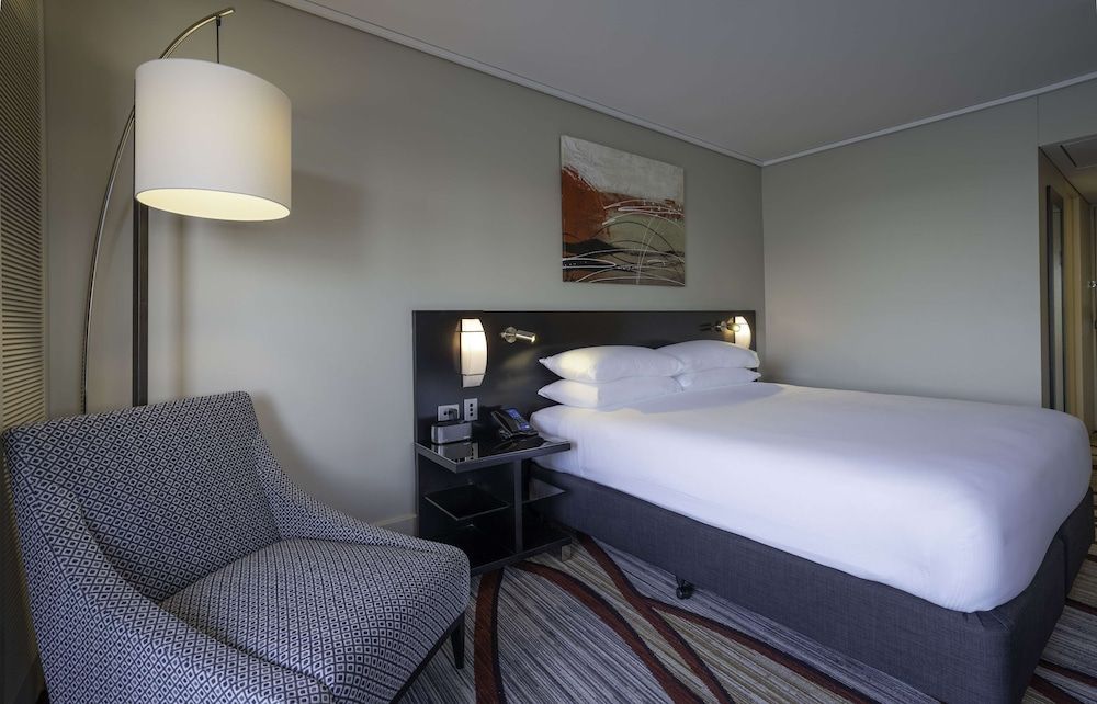 Hilton Cairns King Hilton Guest Room