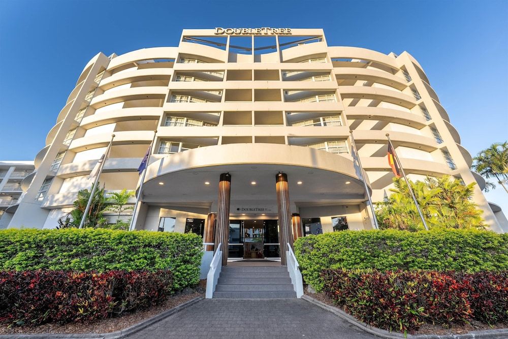 undefined DoubleTree by Hilton Hotel Cairns 5