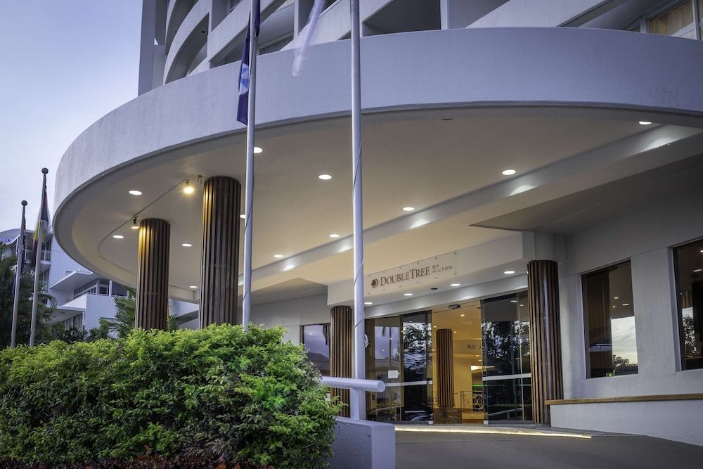undefined DoubleTree by Hilton Hotel Cairns 9
