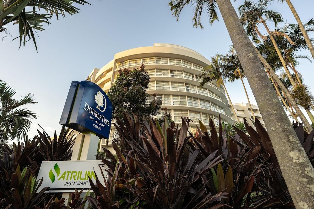 undefined DoubleTree by Hilton Hotel Cairns 4