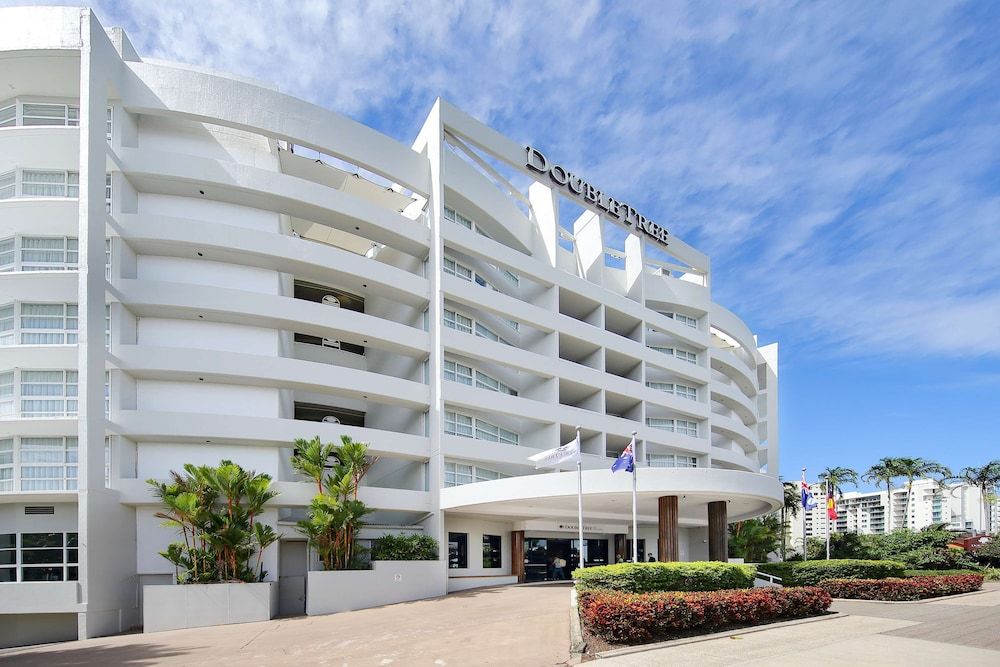 undefined DoubleTree by Hilton Hotel Cairns