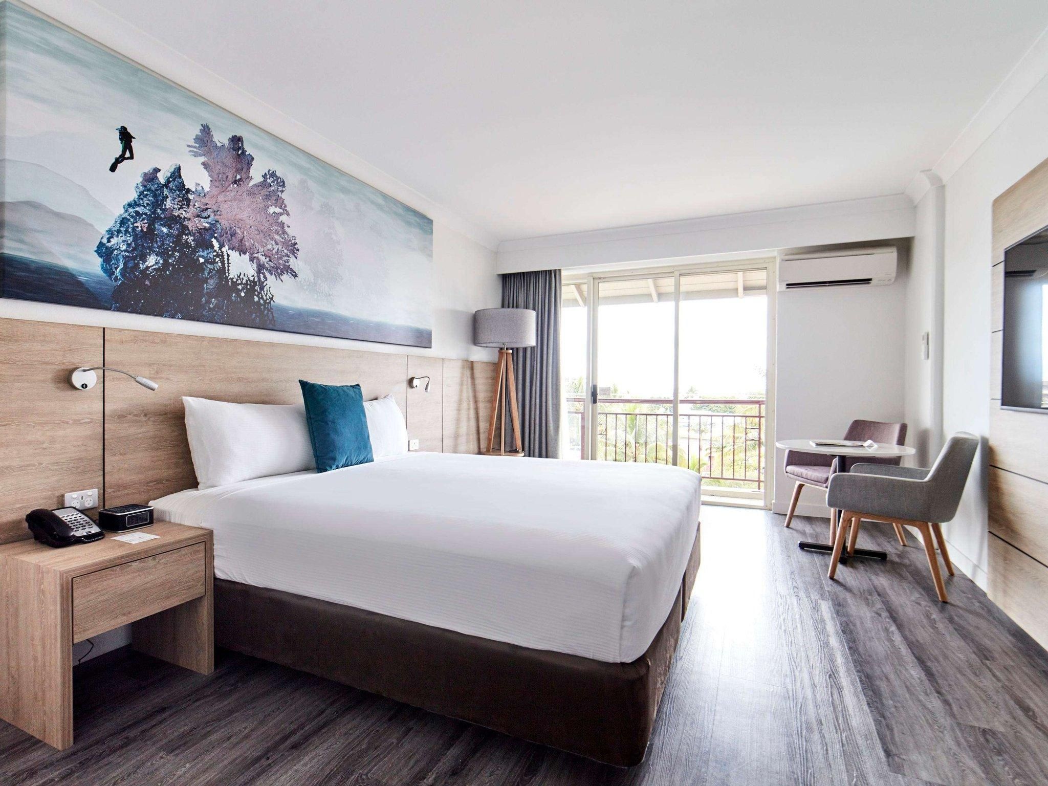 Deluxe Room 1 King