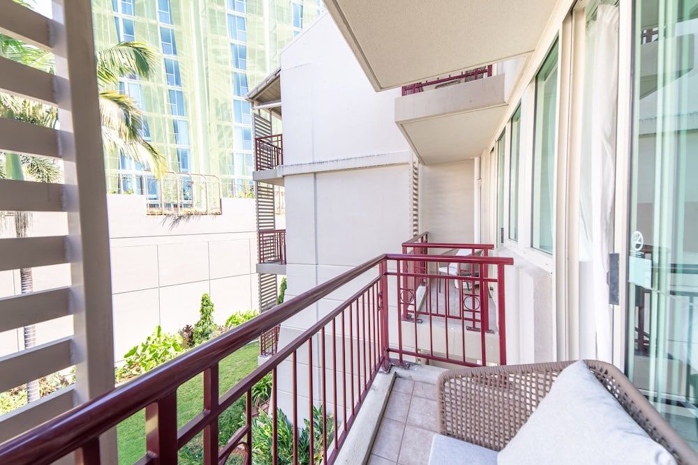 undefined Novotel Cairns Oasis Resort 7