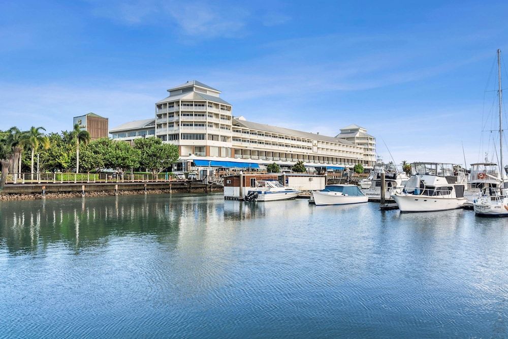undefined Shangri-La The Marina, Cairns