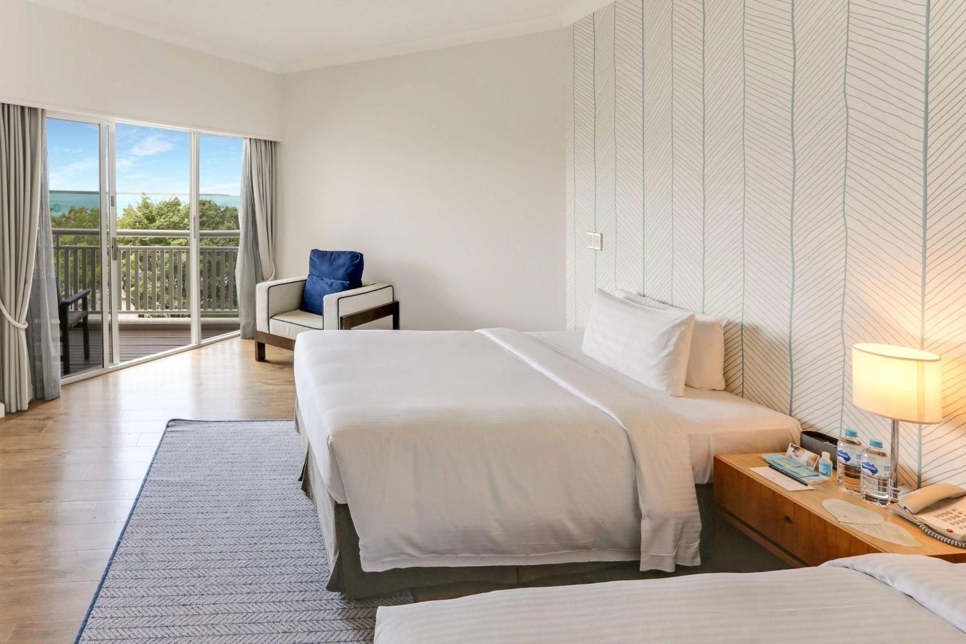 Deluxe Room with Sea View Twin Room