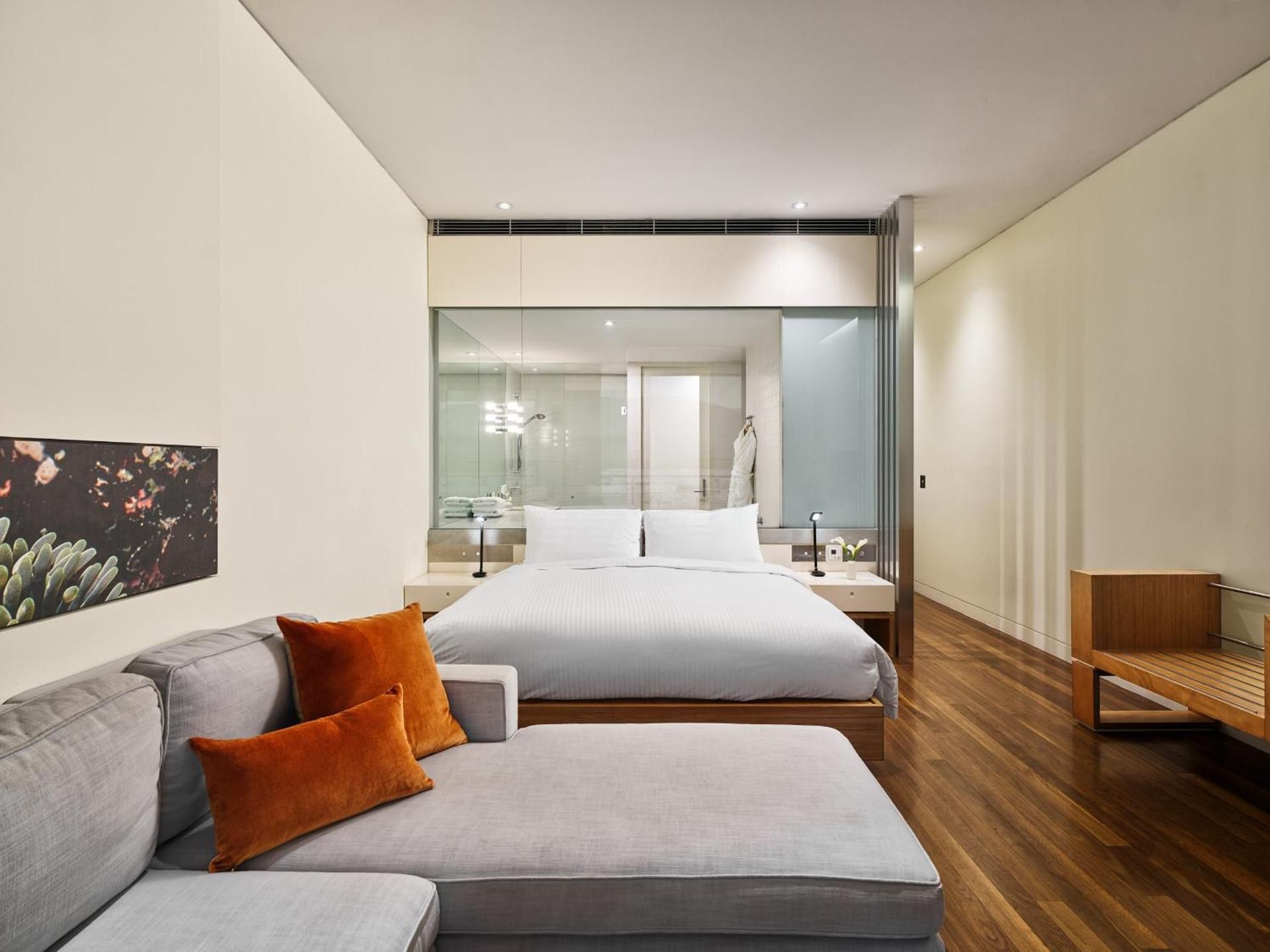 Horizon Club City View Room with Club Lounge Access