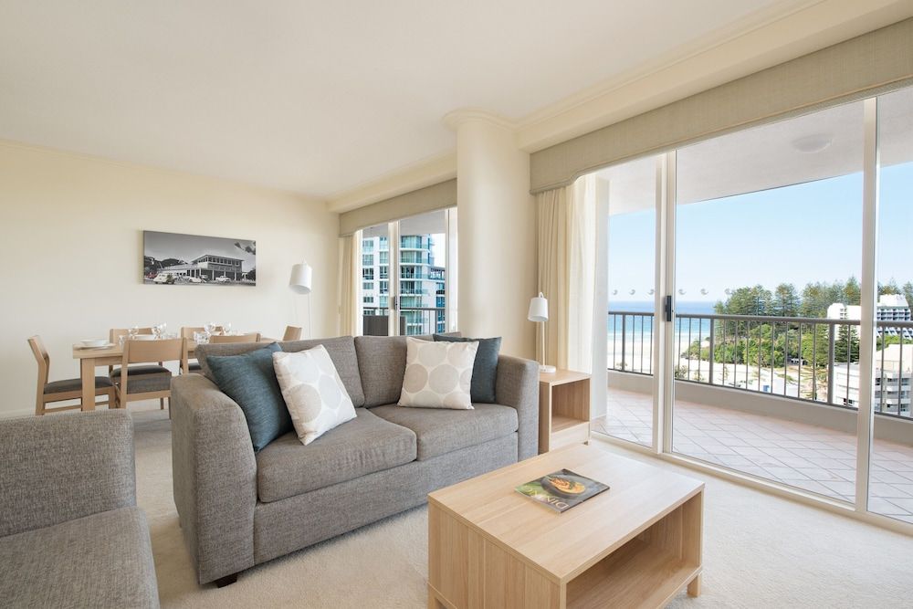 Mantra Twin Towns Apartment, 3 Bedrooms (Weekly Housekeeping) 4