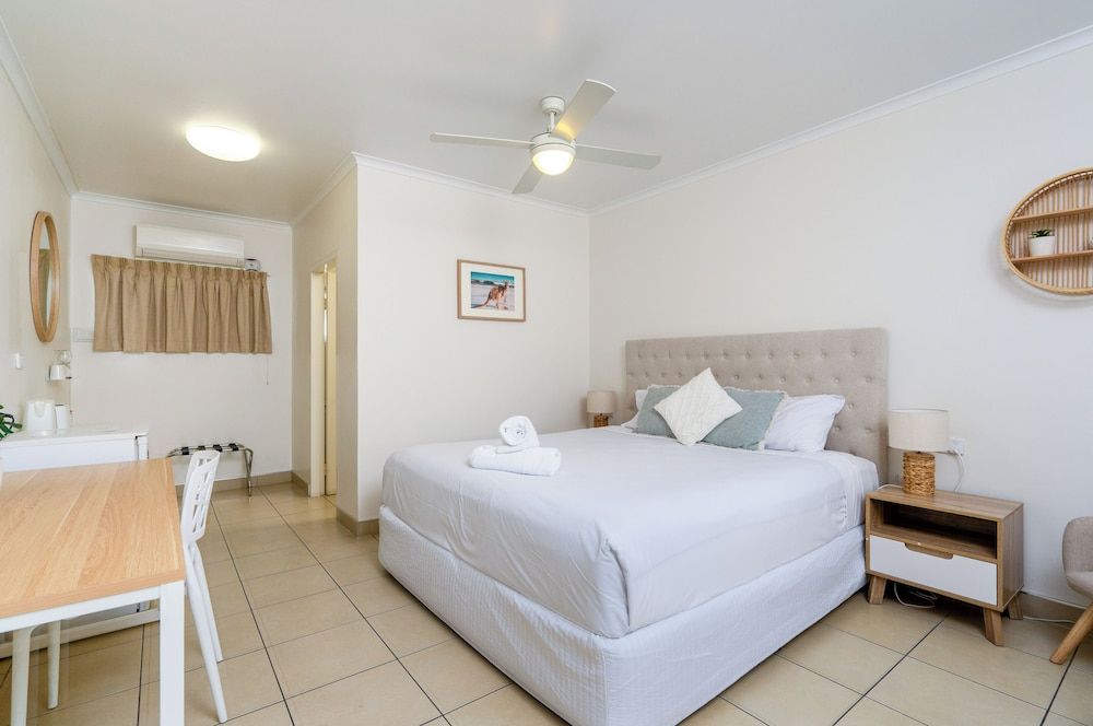 The Marco Polo Standard King Room