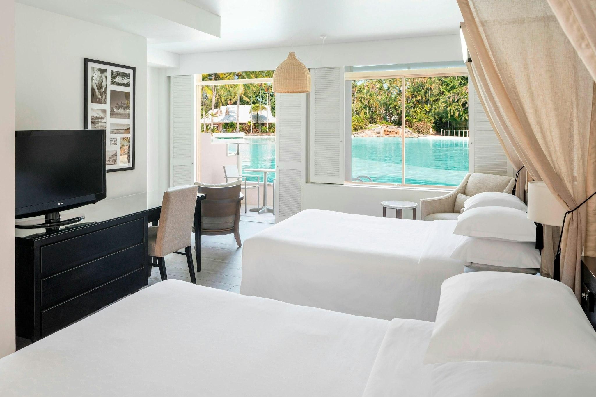 Guest Room, 2 Double, Large Lagoon Access