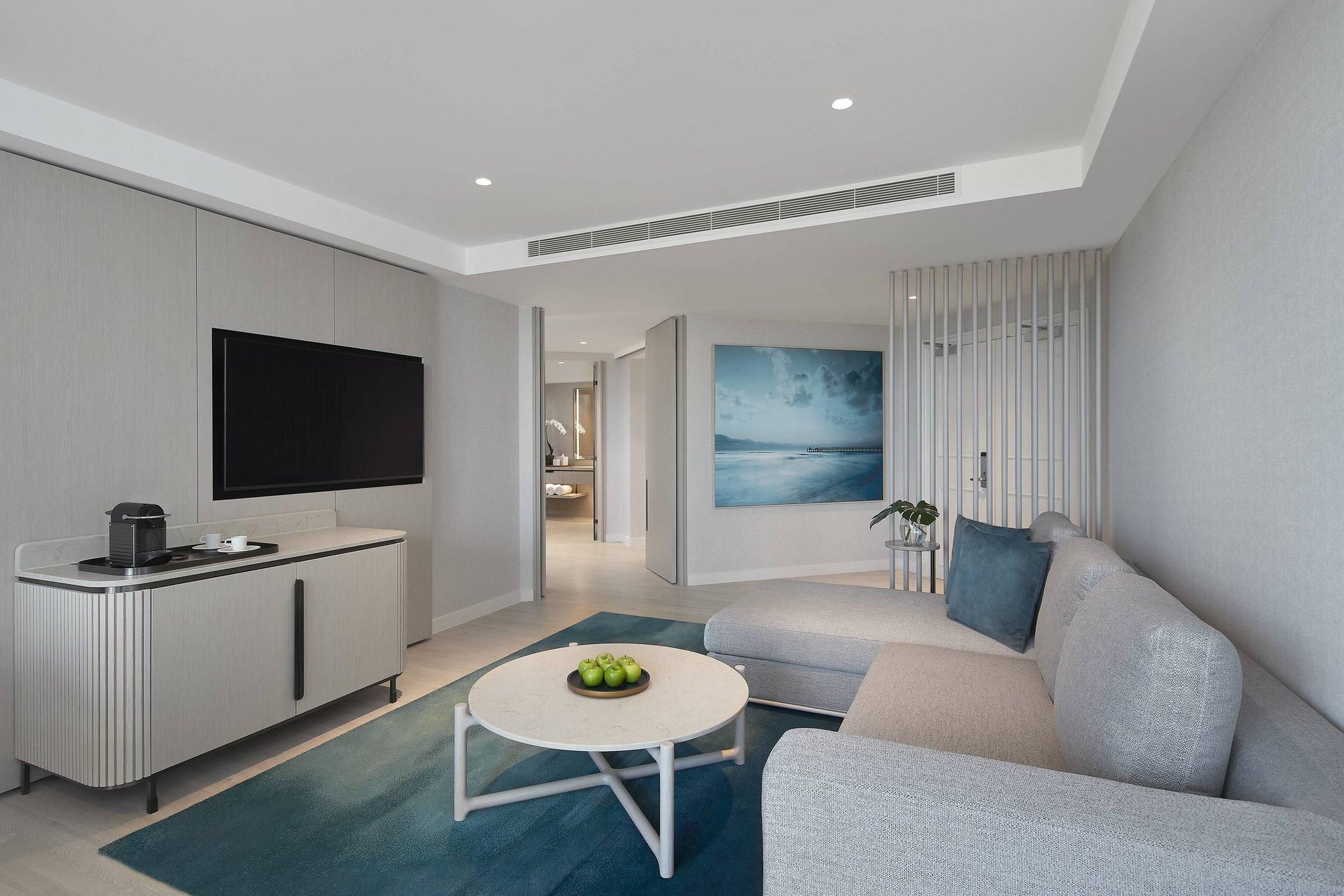 1 Bedroom Residential Suite, 1 King, Ocean view, Balcony