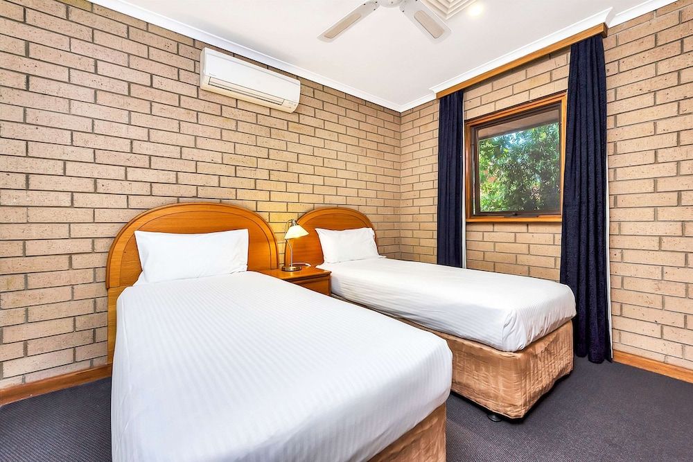 Room, Multiple Beds, Non Smoking