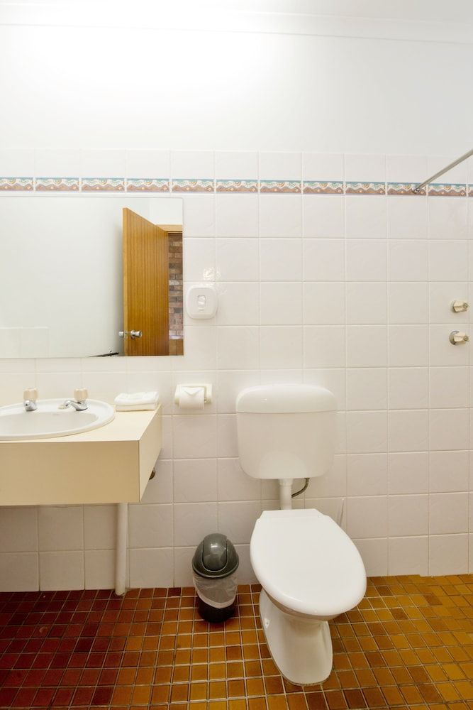 Kangaroo Island Seaside Inn Standard Quadruple Room, Non Smoking, Ocean View 4