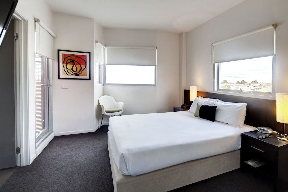 Punthill Essendon Studio Apartment