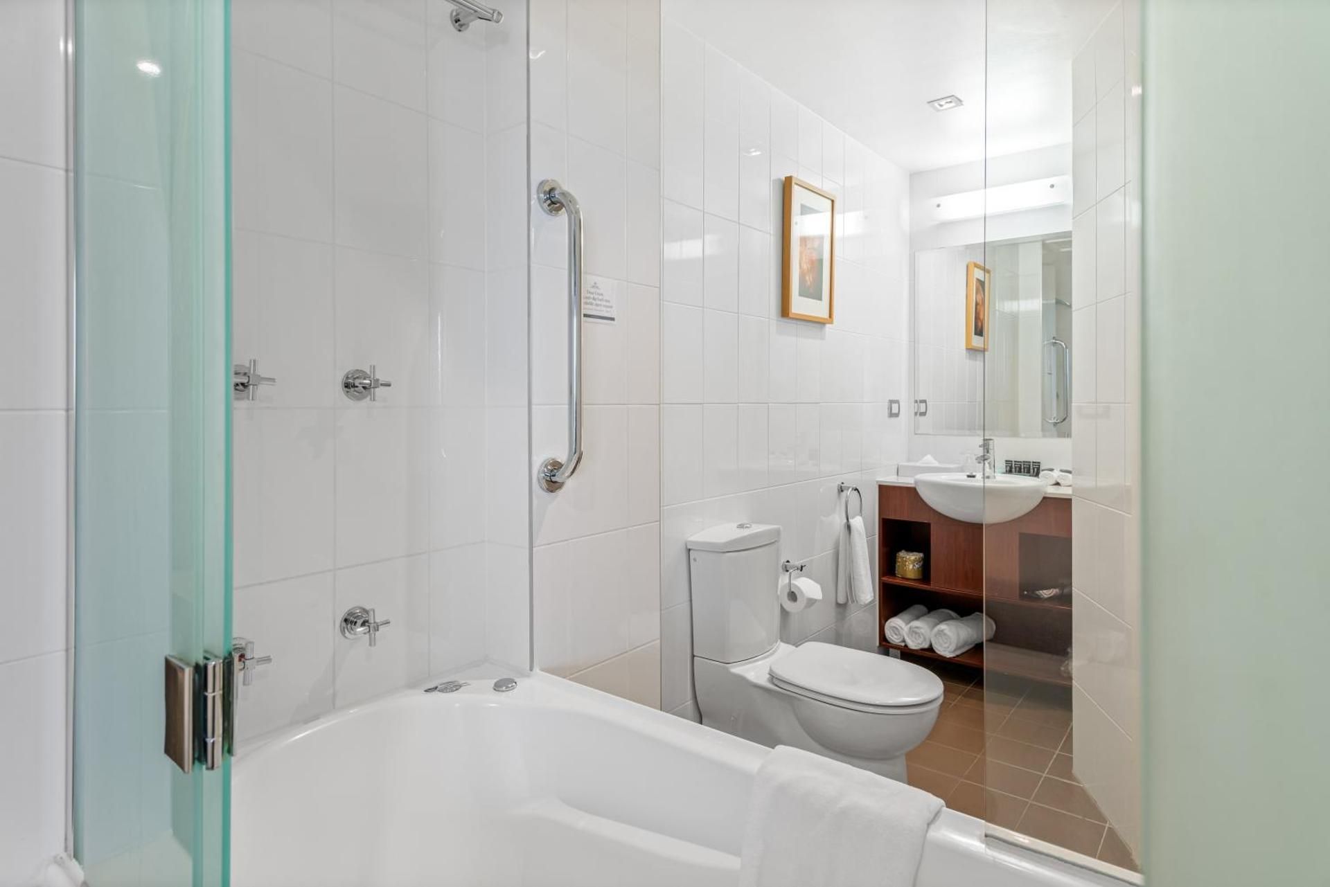 2-Bedroom Apartment with Balcony