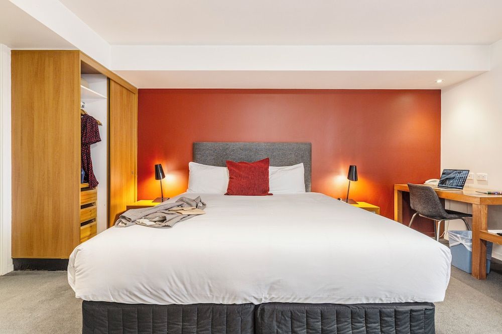 Punthill Little Bourke Studio Apartment