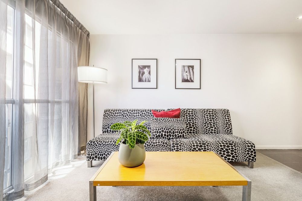 Punthill Little Bourke Studio Apartment 5