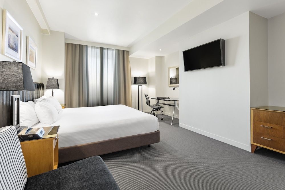 undefined Flagstaff Gardens Hotel Melbourne 8