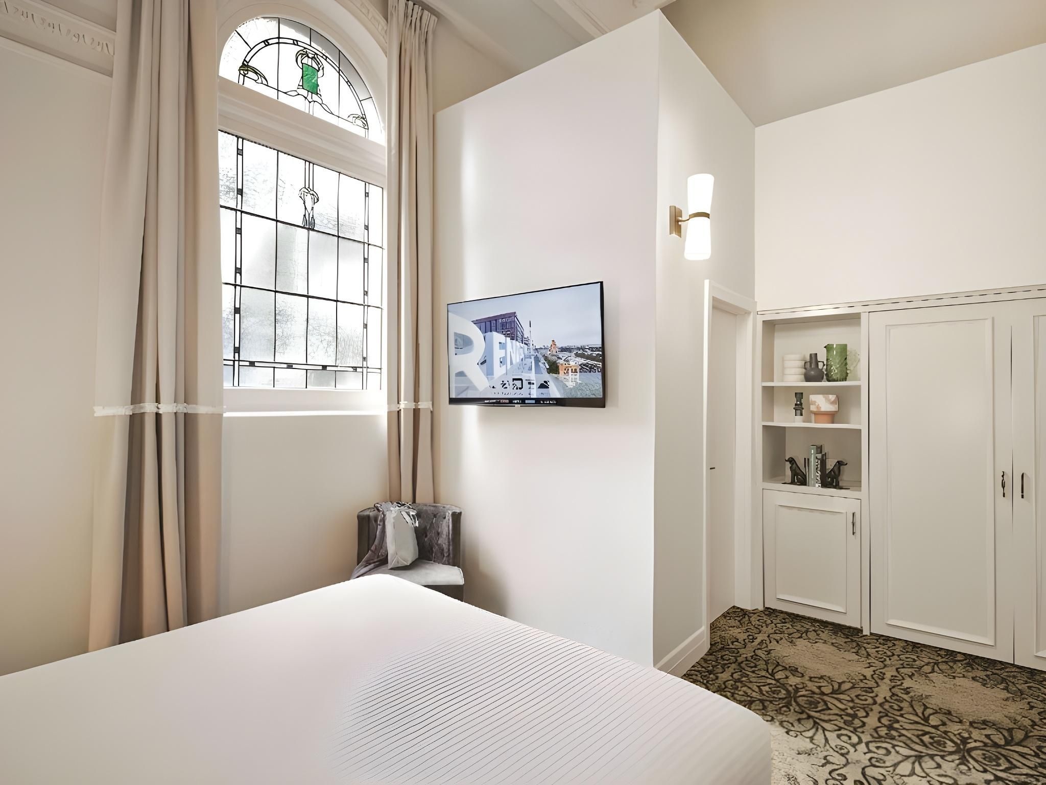 Rendezvous Hotel Melbourne Commerce Guest Queen Room 3