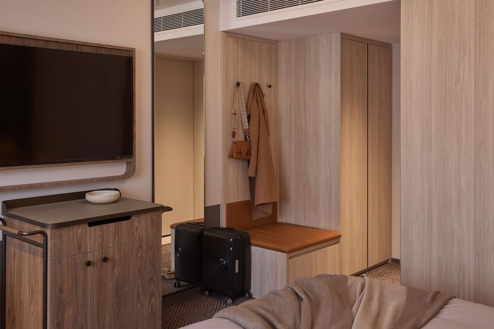 Rydges Melbourne Rydges King Room 5