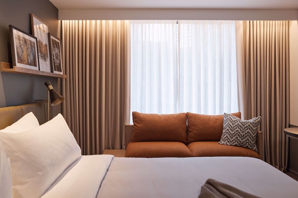 Rydges Melbourne Rydges King Room