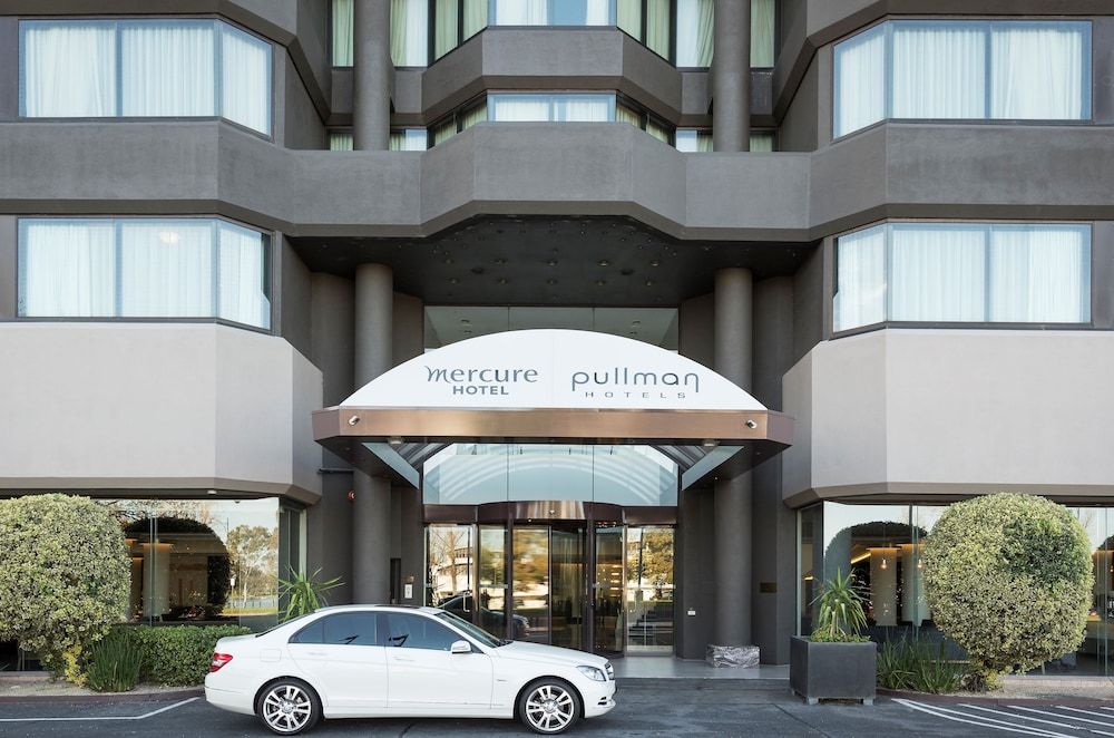 undefined Pullman Melbourne Albert Park